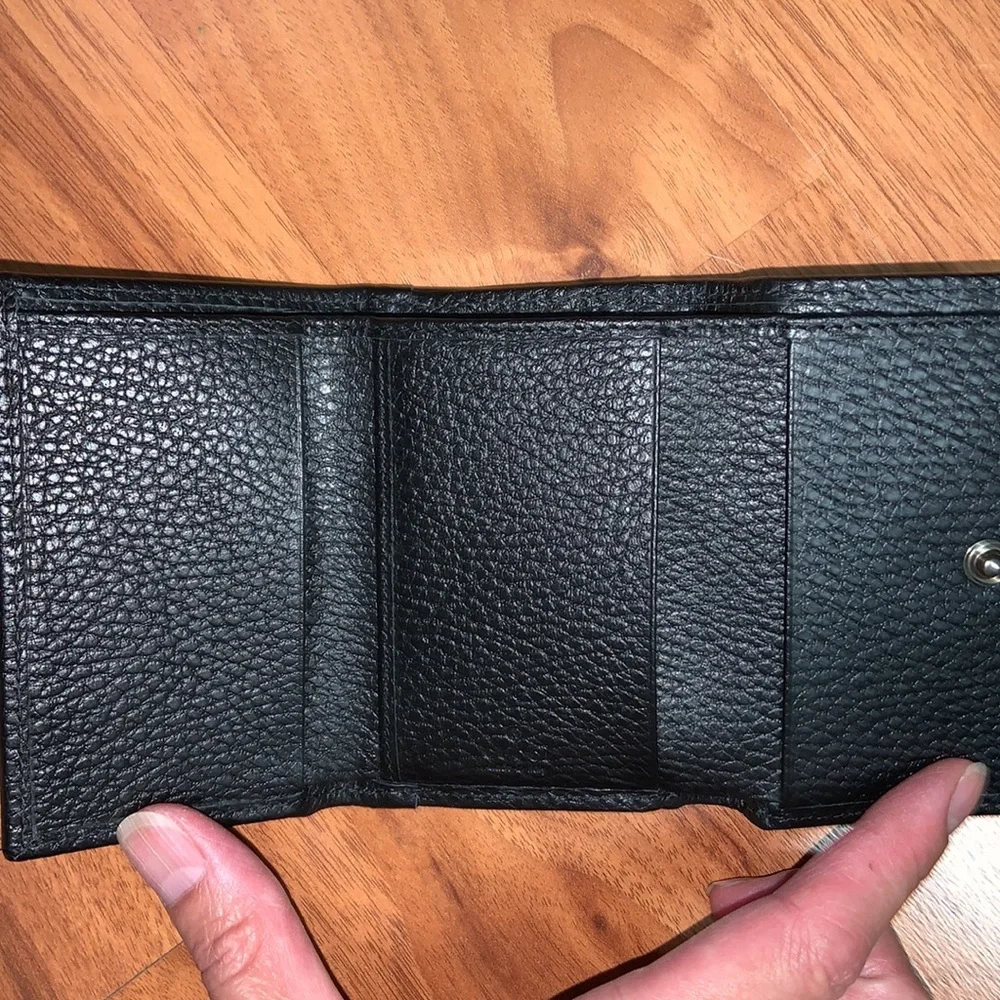 Authentic Gucci GG Marmont Trifold Wallet - Picture 10 of 15